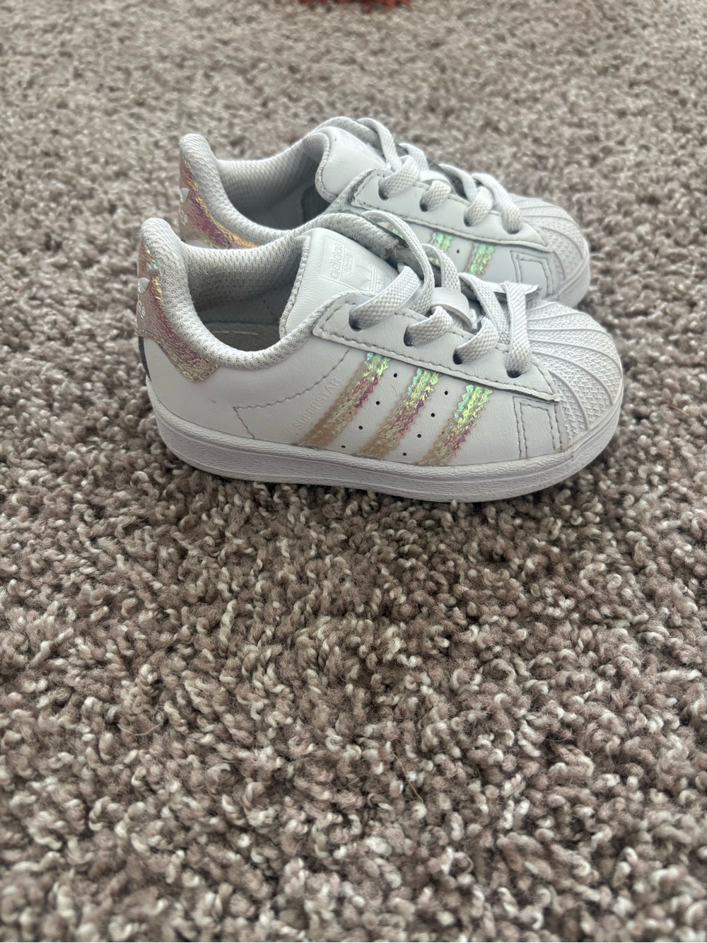 adidas Kids White Sneakers with Iridescent Pink-Green Stripes